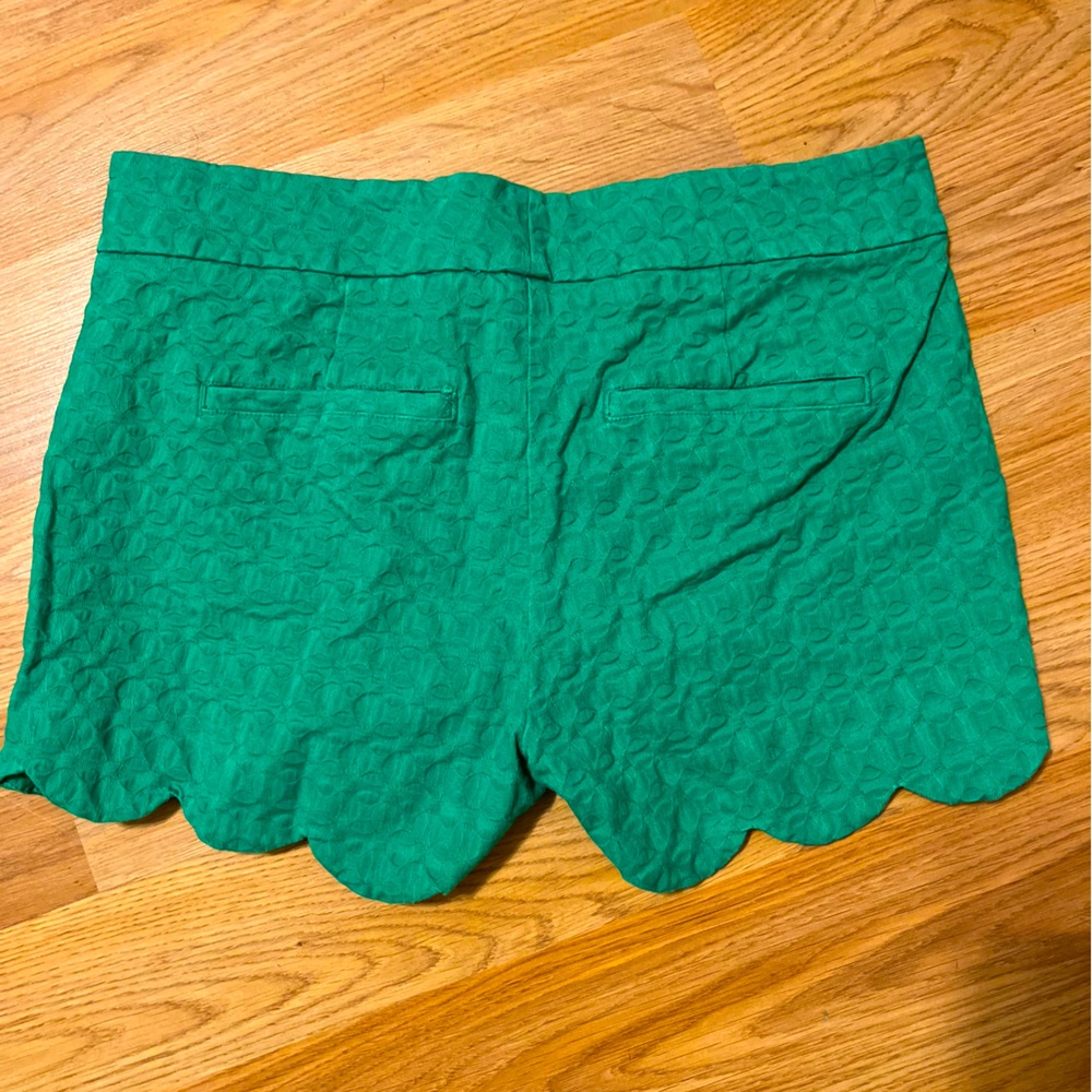 Size 4 Crown and Ivy shorts